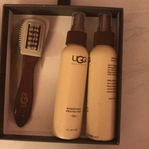 UGG shoe cleaner.